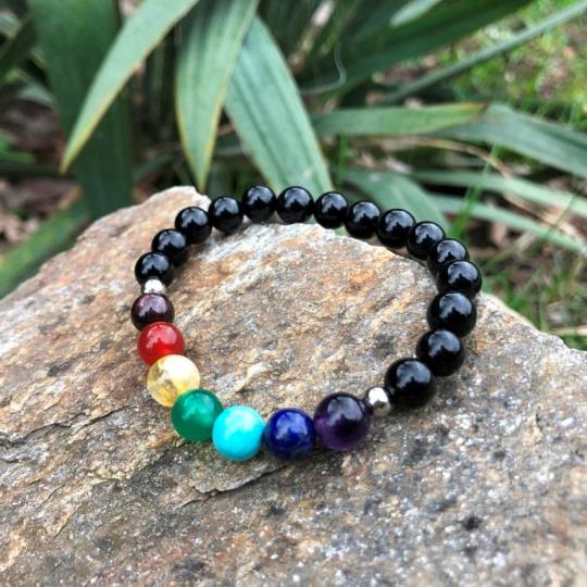 Minerální náramek ČAKRY ONYX LESK - žena